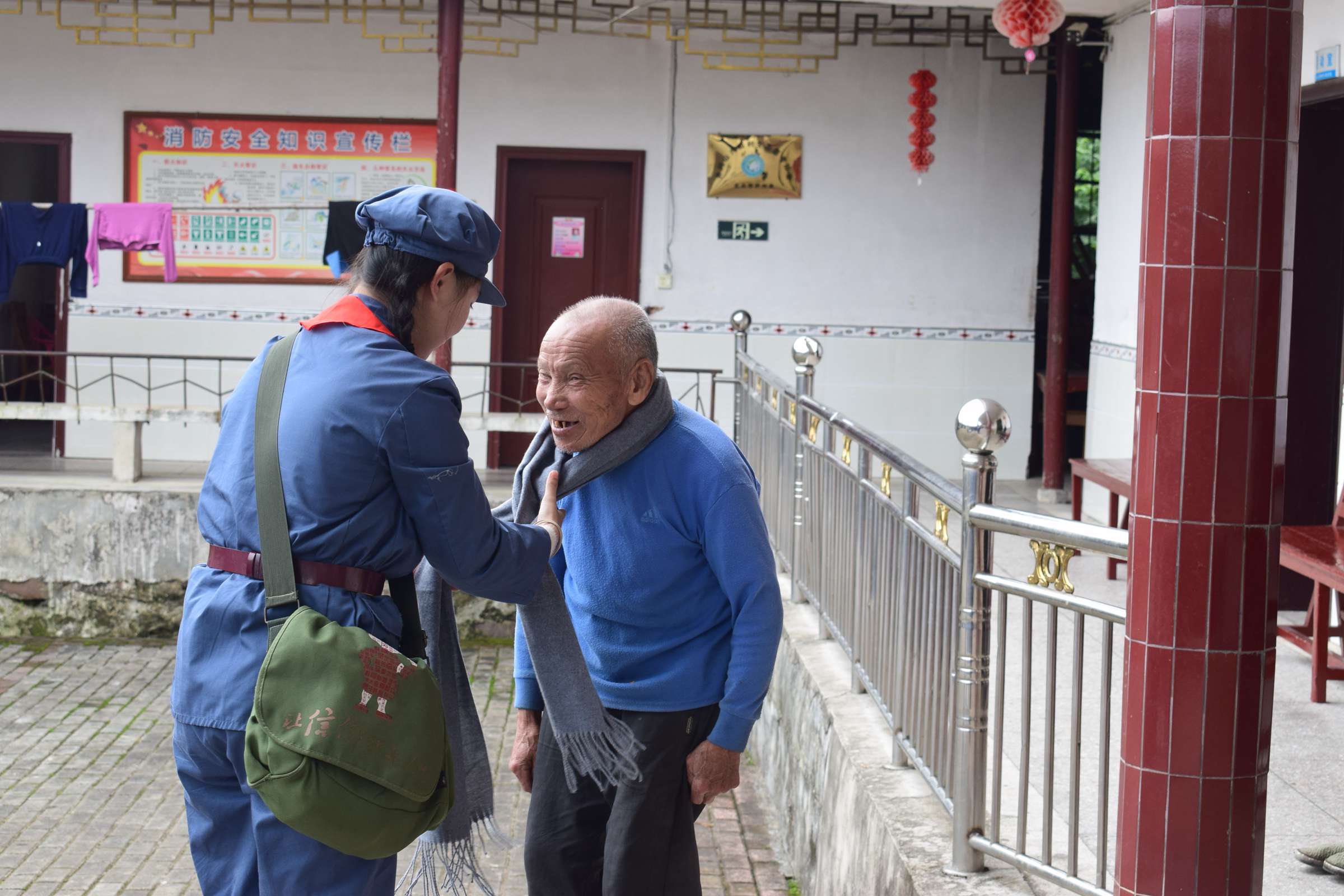 获2020年全国新时代好少年奖的余梓洋同学在现场